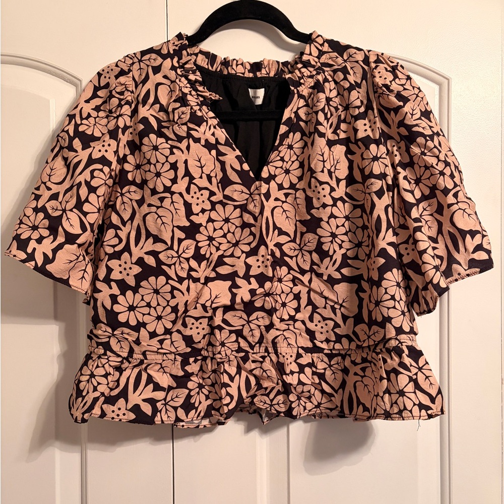 Floral Ruffle Sleeve Crop Top